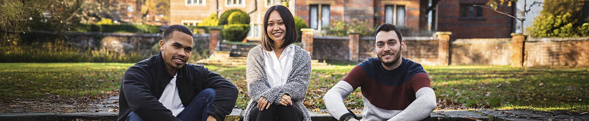 Alumni connecting